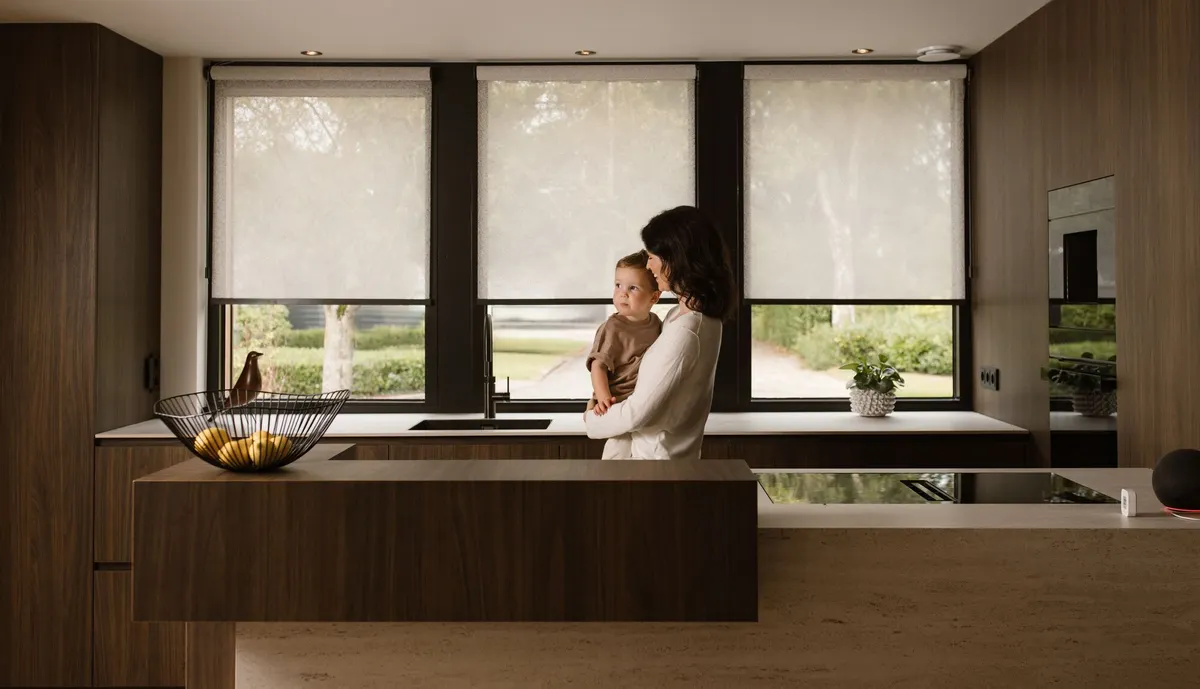Childsafe kitchen child motionblinds