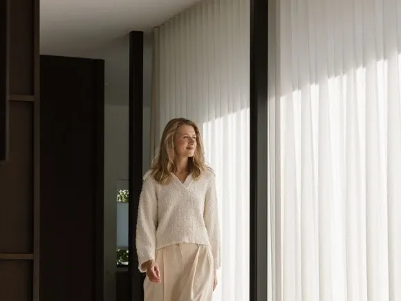 Curtain motion